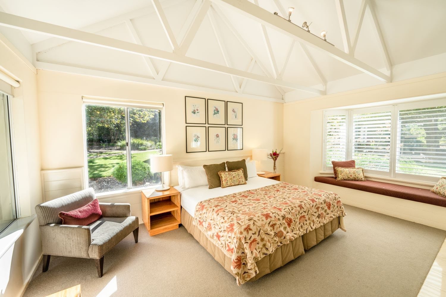 Garden-View-Room